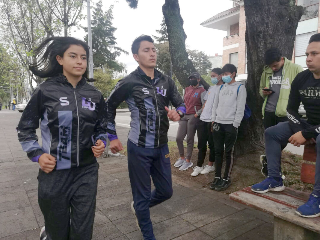 Atletas azuayos entrenan doble jornada con miras a Juegos Prejuveniles Manabí 2022