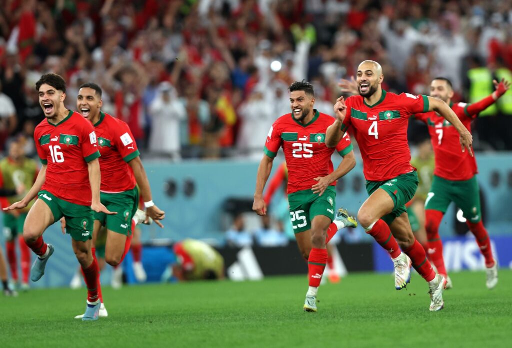 Marruecos da la sorpresa y se mete a cuartos de final del Mundial de Qatar