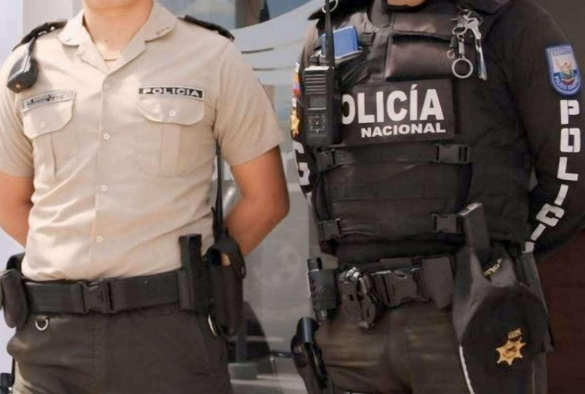 Policía investigado por presunta extorsión a sus compañeros en Cuenca