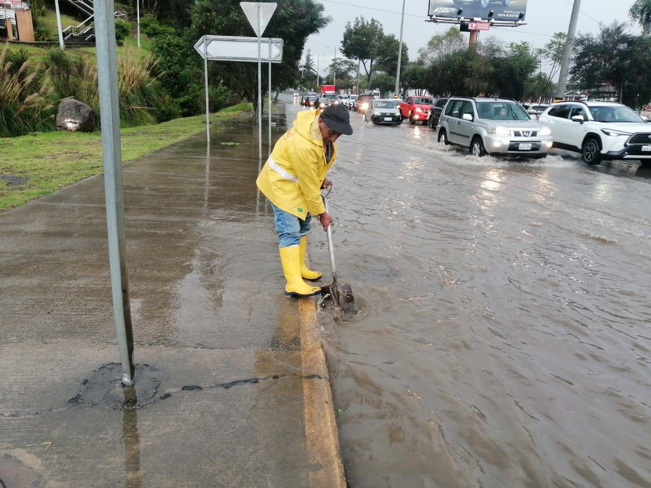 Lluvia en Cuenca deja varias zonas inundadas