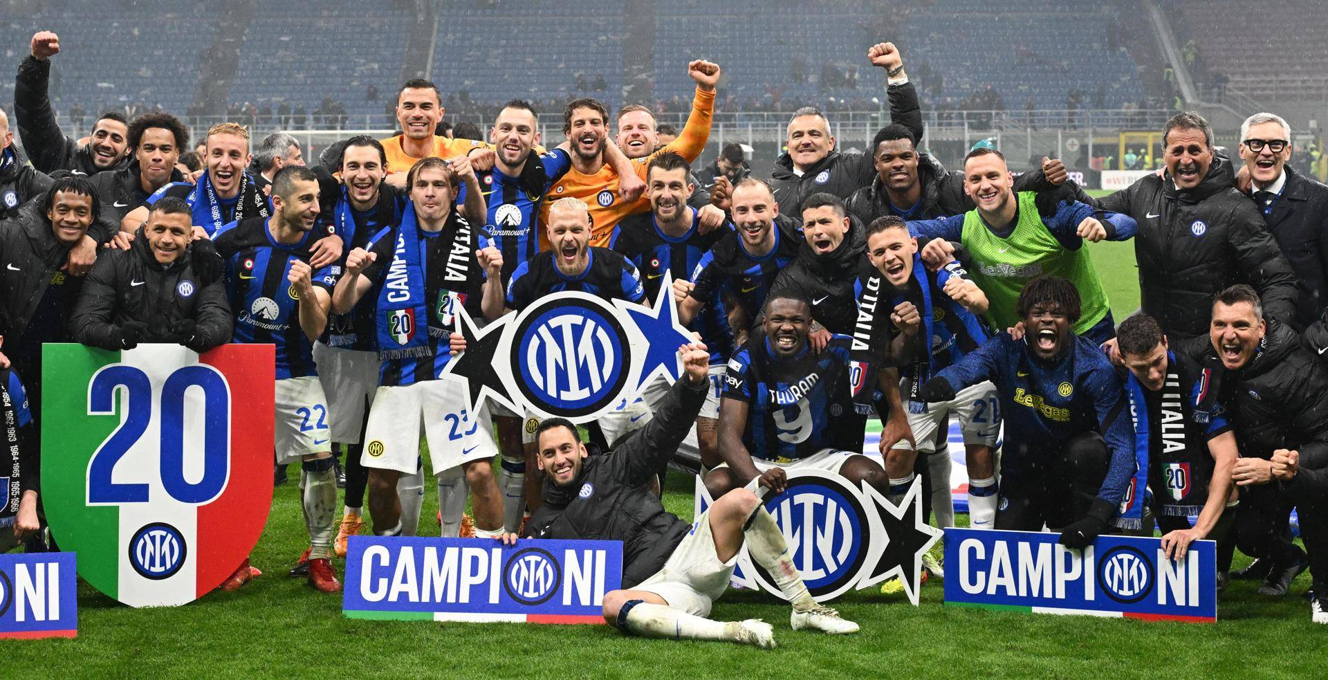 El ‘Inter’ derrota al Milán y se consagra campeón de Italia