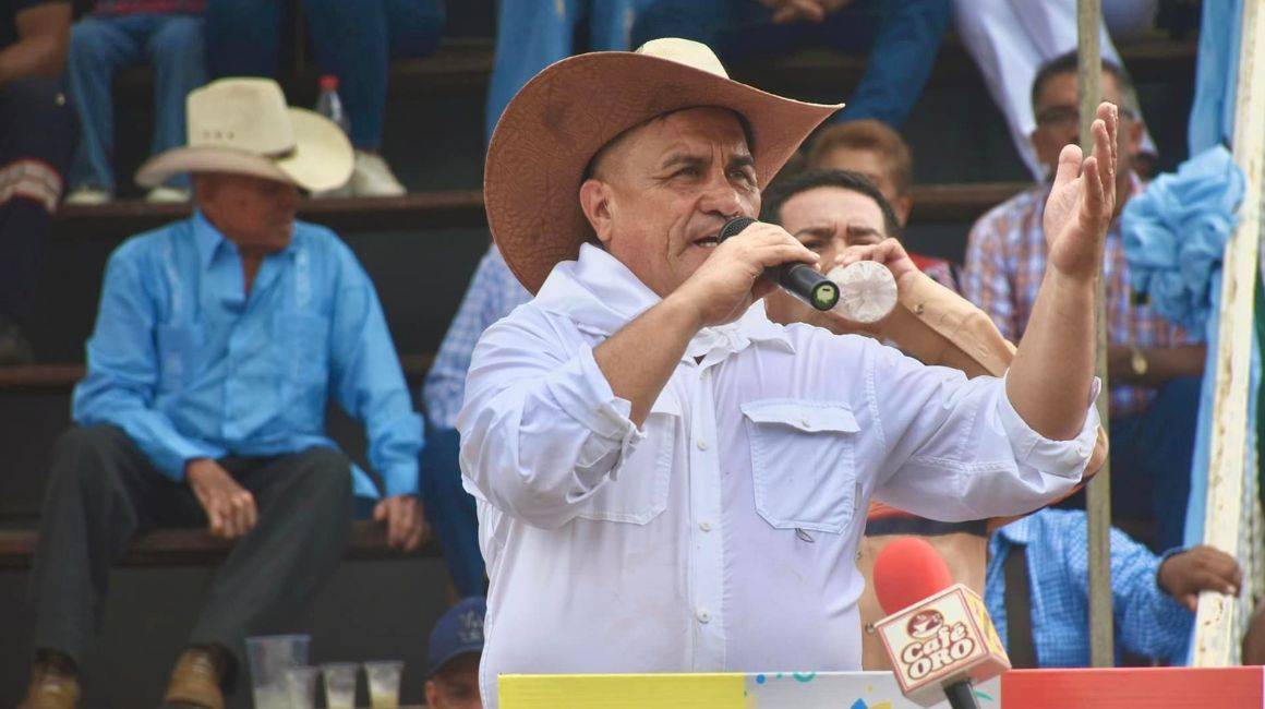 Recompensa para dar con autores del crimen del alcalde de Ponce Enríquez, José Sánchez