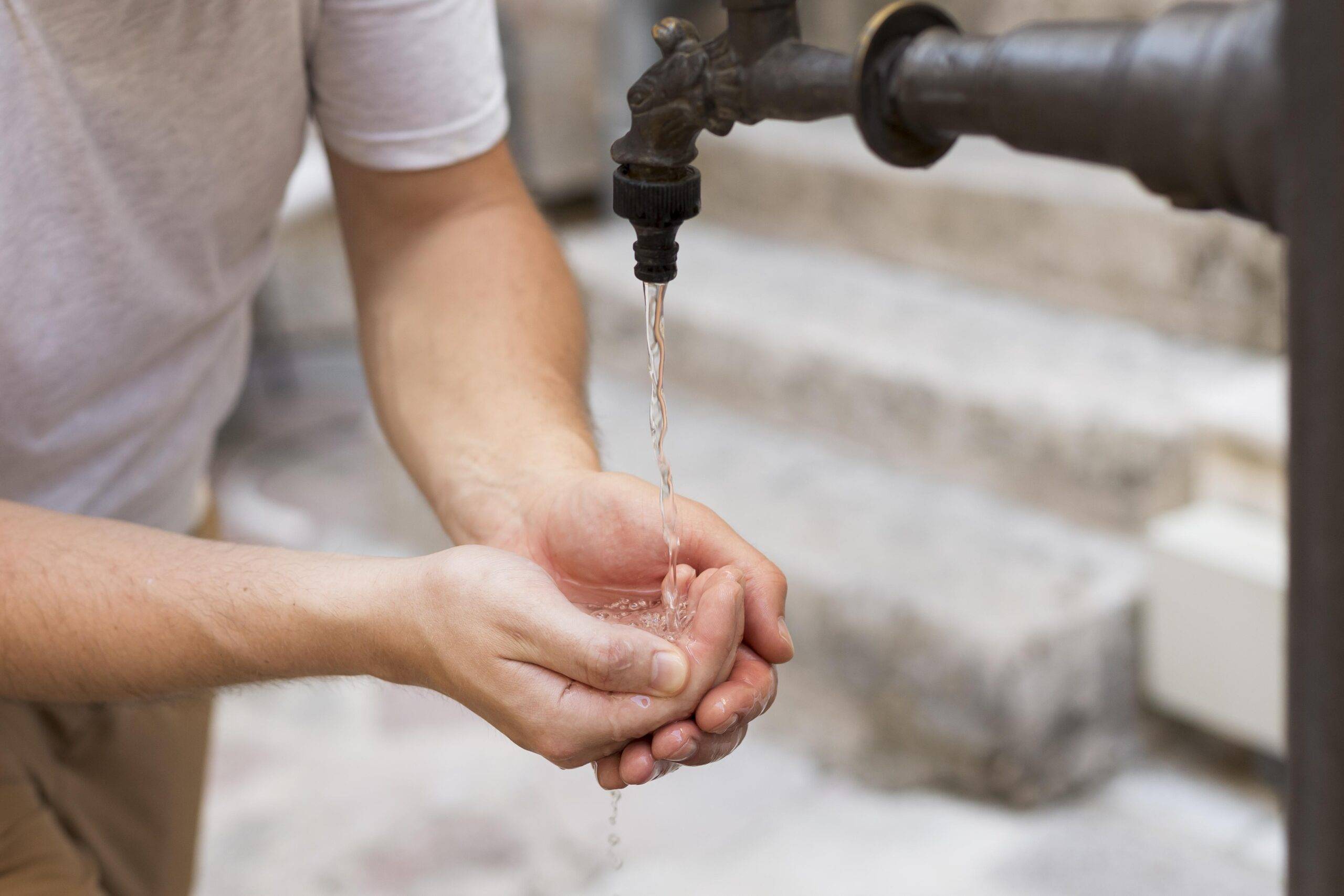 Servicio de agua potable es intermitente en sectores de Cuenca